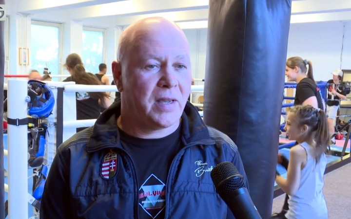 DSTV: gyerünk, boksz!