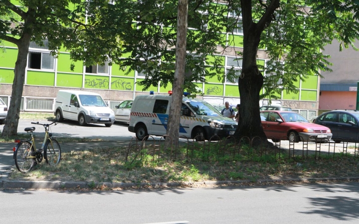 Biciklist gázoltak a Zöld SZTK mögött!