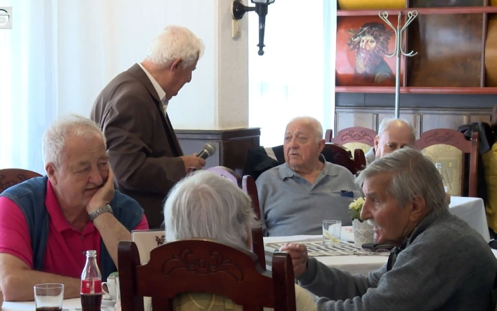 DSTV: egykori legendát fogadtak