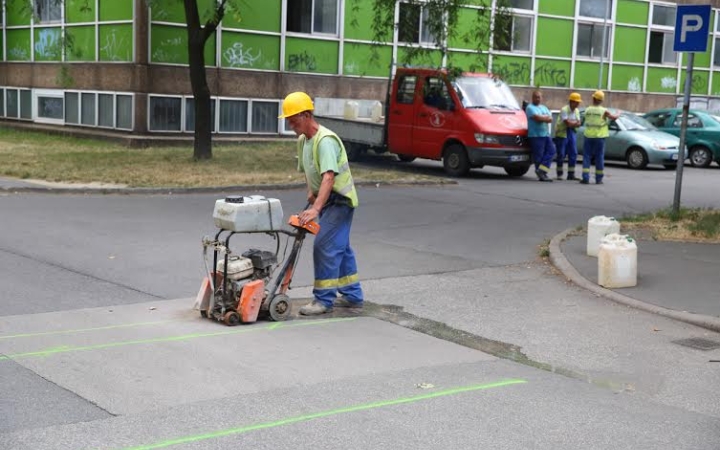 Csőtörés, felújítás, forgalomkorlátozás a belvárosban