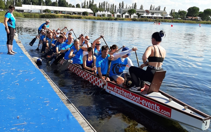 DSTV: sárkányok a vízen