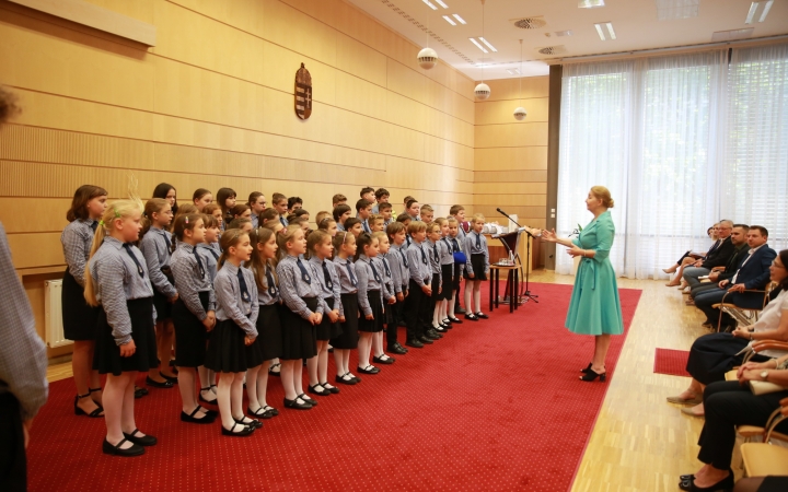 Díjazták a pedagógusokat – itt az összes méltatás! (galériával)