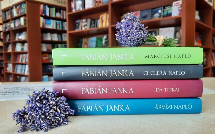 Könyvheti dedikálás a Lírában