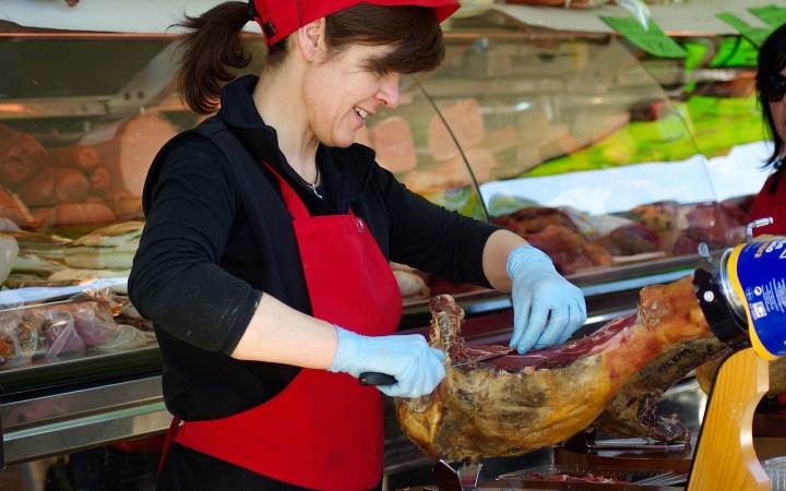 A húsipari vágóeszközök élezésének legújabb eszközei