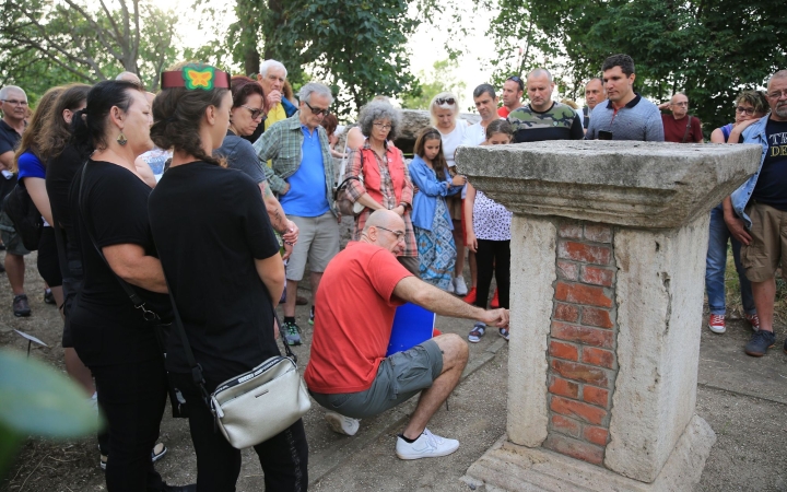 Benépesült a római kori kőtár, egymást érték a foglalkozások a Múzeumok Éjszakáján (galériával)