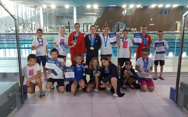 Dunaújvárosi éremeső Veszprémben