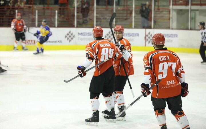 Jégkorong: most brassói öröm