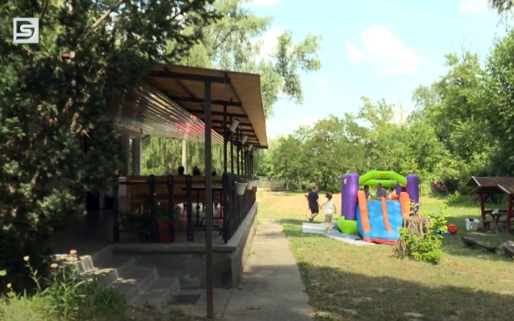 DSTV: élménytábor a Duna partján