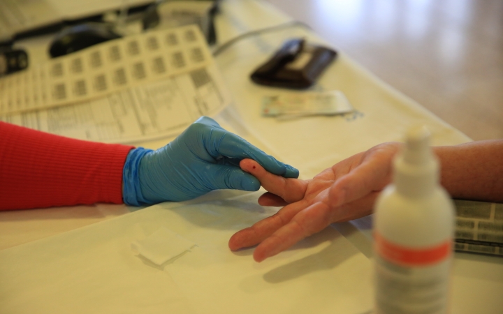 A tikkasztó nyárban is nagyon kell a vér 