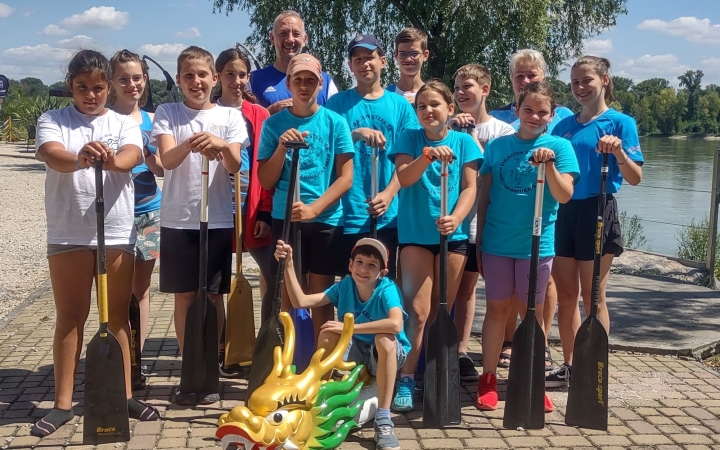 DSTV: táboroztak a sárkányhajósok