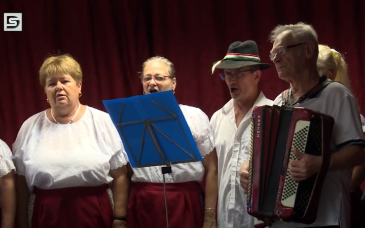 DSTV: népdalosok találkoztak