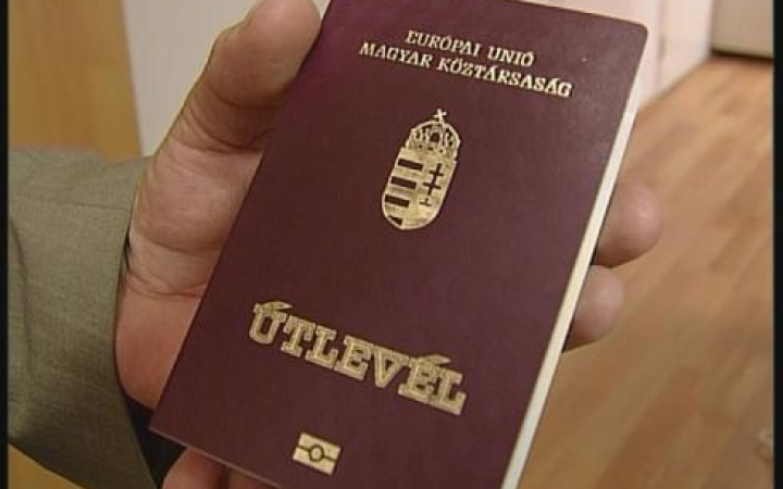 Feltétlenül ellenőrizze útlevelét, ha külföldre utazik
