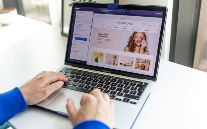 Mi az a webshopfejlesztő onboarding?