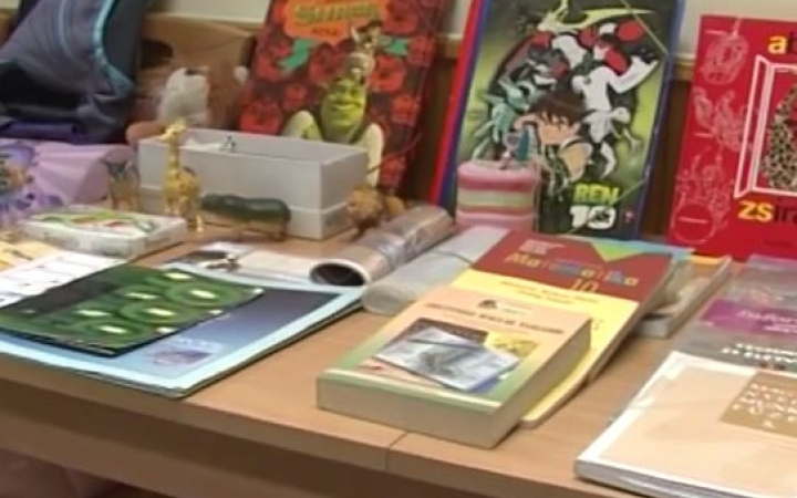 Tanszergyűjtés és adományozás