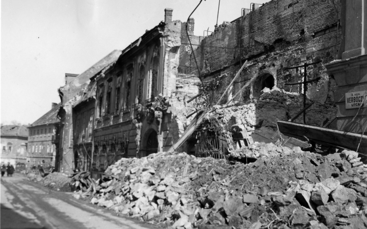 Budapest 1944-es ostromának lappangó képeit keresi a Fortepan