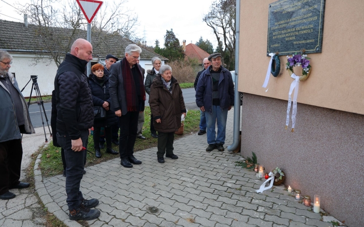 Fekete lap a település történelemkönyvében