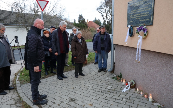 Fekete lap a település történelemkönyvében