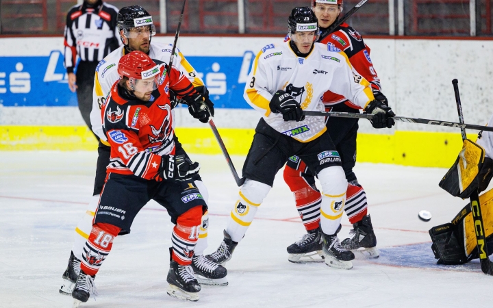 Három pontot tettek a fa alá az Acélbikák