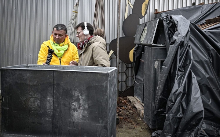 Az akusztikus elem és a dunaújvárosi szál