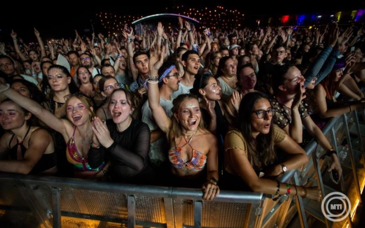 Billy Idol nyáron ismét a Budapest Parkban lép fel