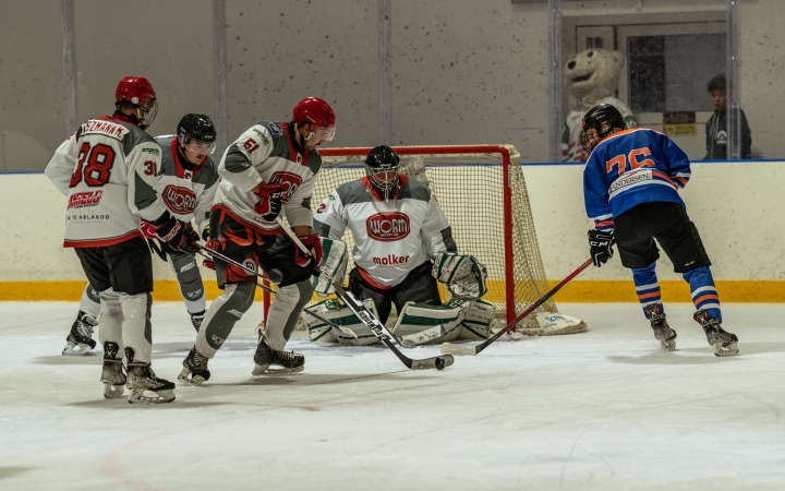 A négy közé jutásért küzd a Worm Angels