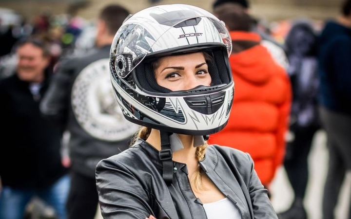 Modern füldugók az élvezetes motorozásért