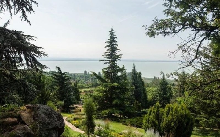 Családi programokkal készülnek a Folly Arborétum alapításának 120. évfordulójára