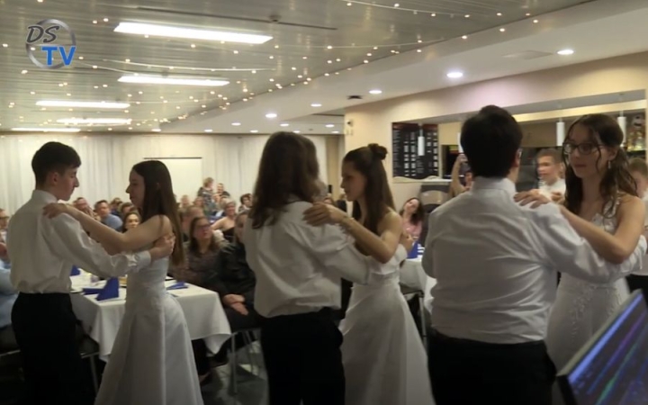 DSTV: újra báloztak a móriczosok