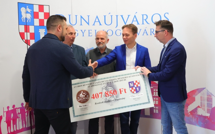 500 ezer forint a rostis diákok jövőjéért