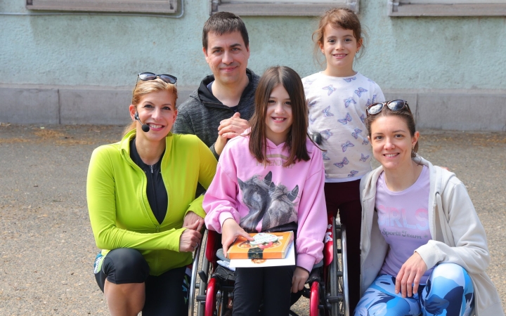 DSTV: támogatás Livinek