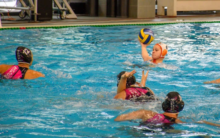 Májusban kezdődik a bronzcsata