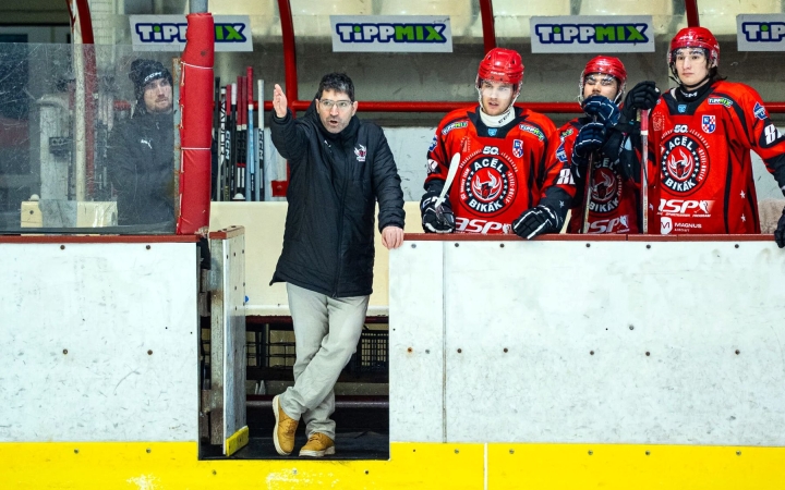 Új edzők a DAB hokisainál
