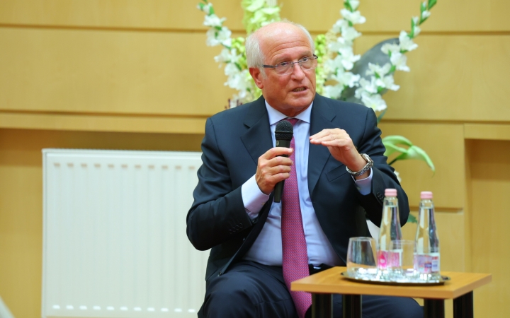 Gazdasági kérdésekben közérthetően