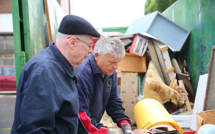 24 tonna lomtól szabadult meg a Barátság városrész