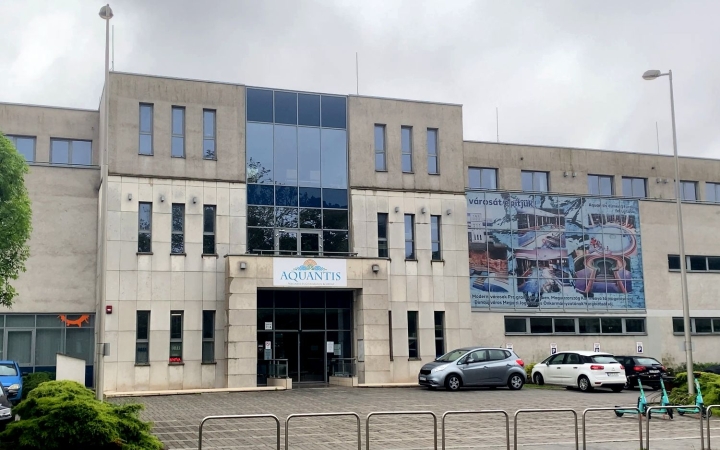 3 millió az üzemeltetés napi díja – csak nyáron nyit ki a dunaújvárosi élményfürdő