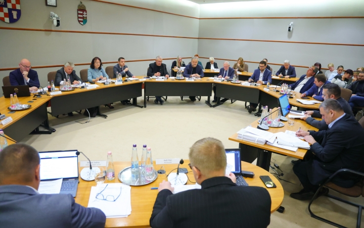 Plusz pénz jut az intézményeknek