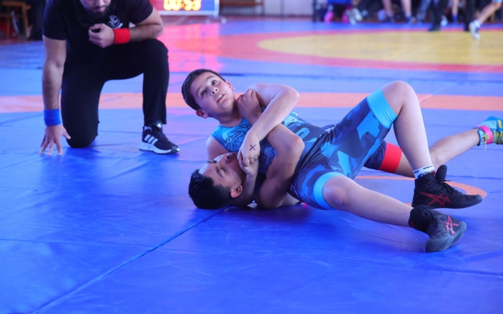 DSTV: szőnyegen a sport napján