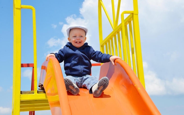 Kinőve, belenőve, túlnőve: a gyerekszandál méretének megválasztása