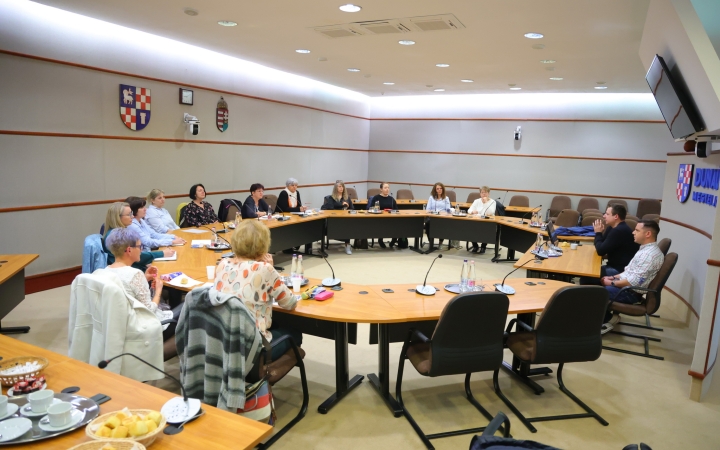 Óvodai fórum volt a közgyűlési teremben