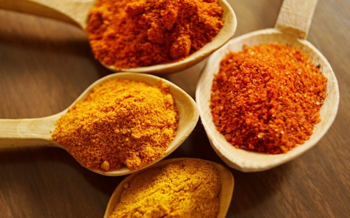 A kurkumapor egészségügyi előnyei és használata