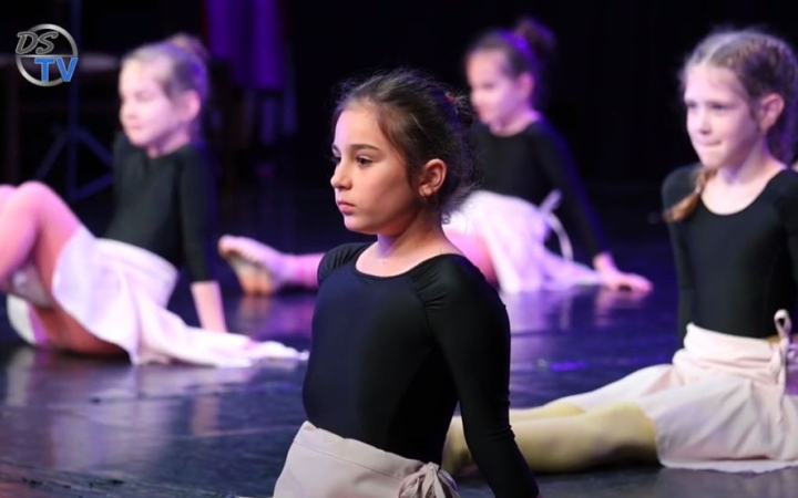 DSTV: teltházas Wesley-gála