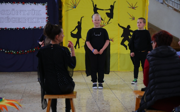 Együtt ünnepelt a Móra iskola közössége