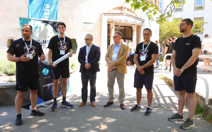 Dunaújvárosban járt a Staféta szűrőprogram (galériával)