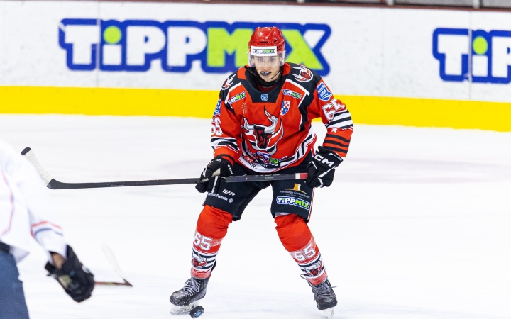 Egy érkező, egy maradó az Acélbikáknál