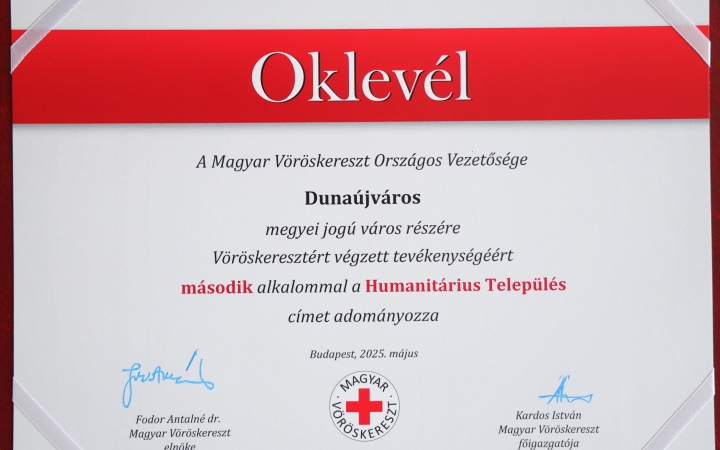 Duplázott Dunaújváros – ismét Humanitárius település címet nyert a közösség