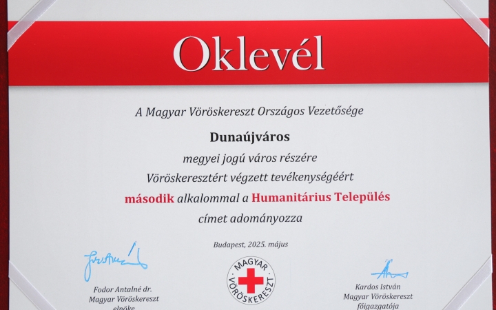 Duplázott Dunaújváros – ismét Humanitárius település címet nyert a közösség