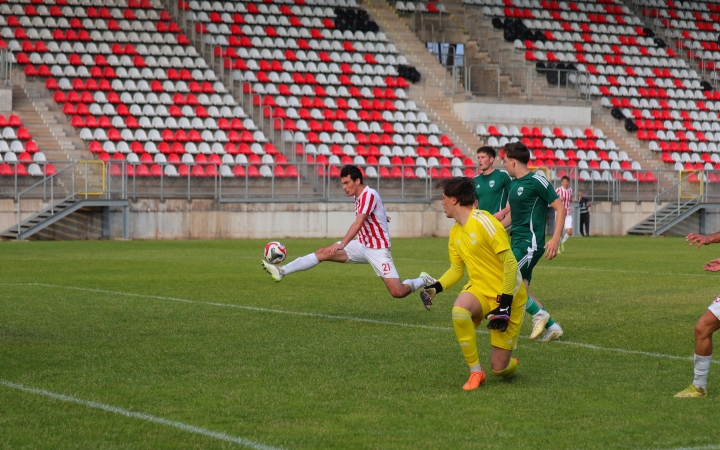 Visszajutott a harmadosztályba a DFC