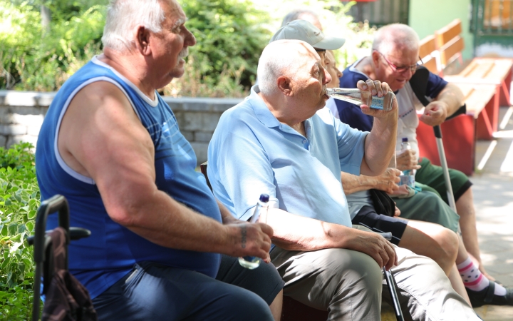 Hűsítő figyelmesség a tikkasztó hőségben