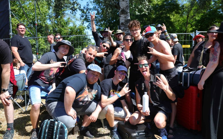 Elstartolt a Rockmaraton: nyitott kapu, mosolygós döngetés (galériával)