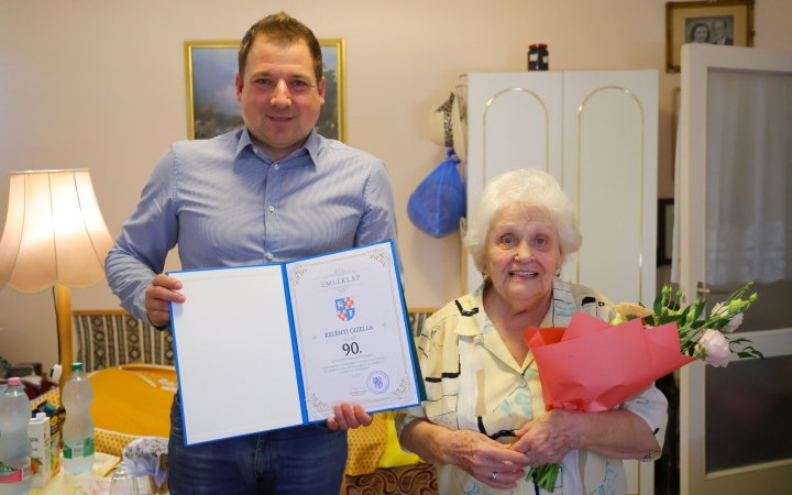 Örökmozgó 90 éves városlakót köszöntöttek